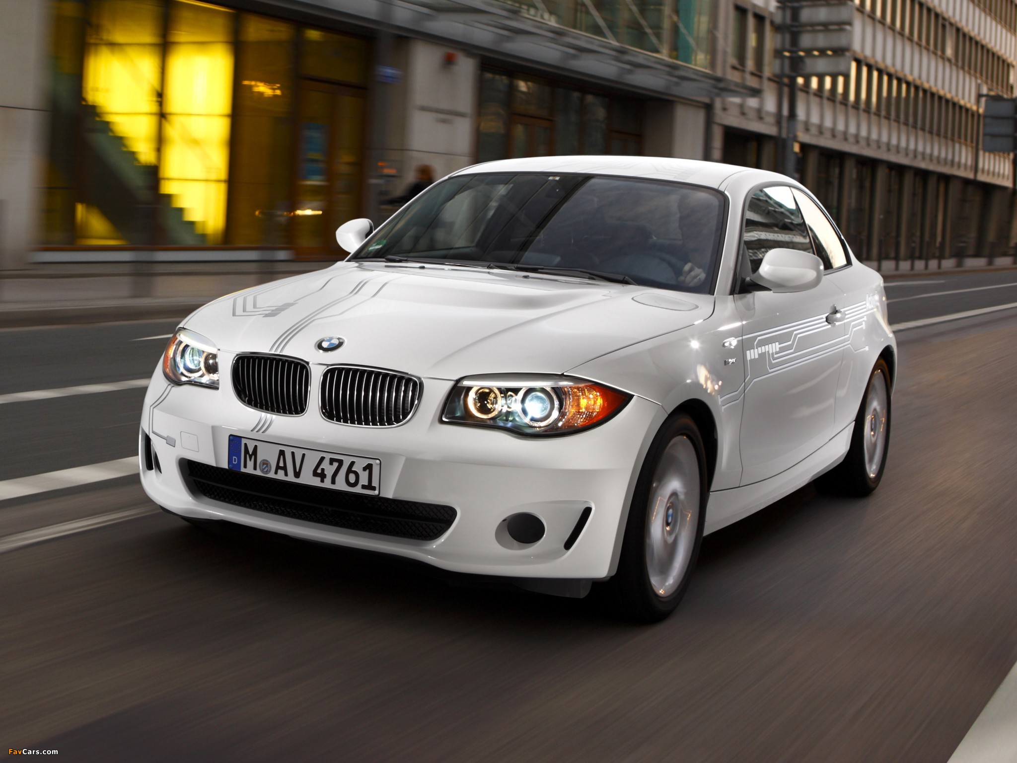 BMW 1 Series Coupe ActiveE Test Car (E82) 2011 wallpapers (2048 x 1536)