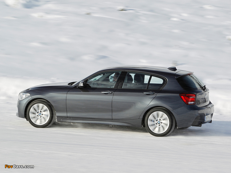 BMW M135i xDrive 5-door (F20) 2012 images (800 x 600)