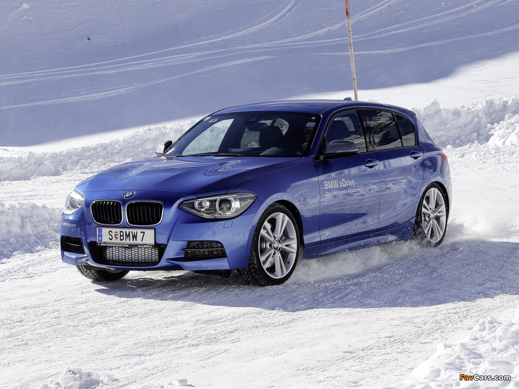 BMW M135i xDrive 5-door (F20) 2012 images (1024 x 768)