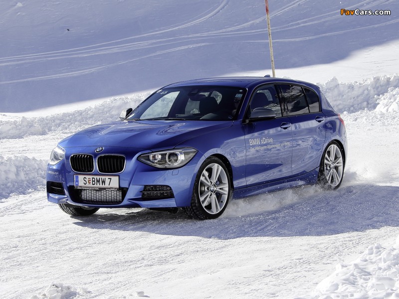 BMW M135i xDrive 5-door (F20) 2012 images (800 x 600)