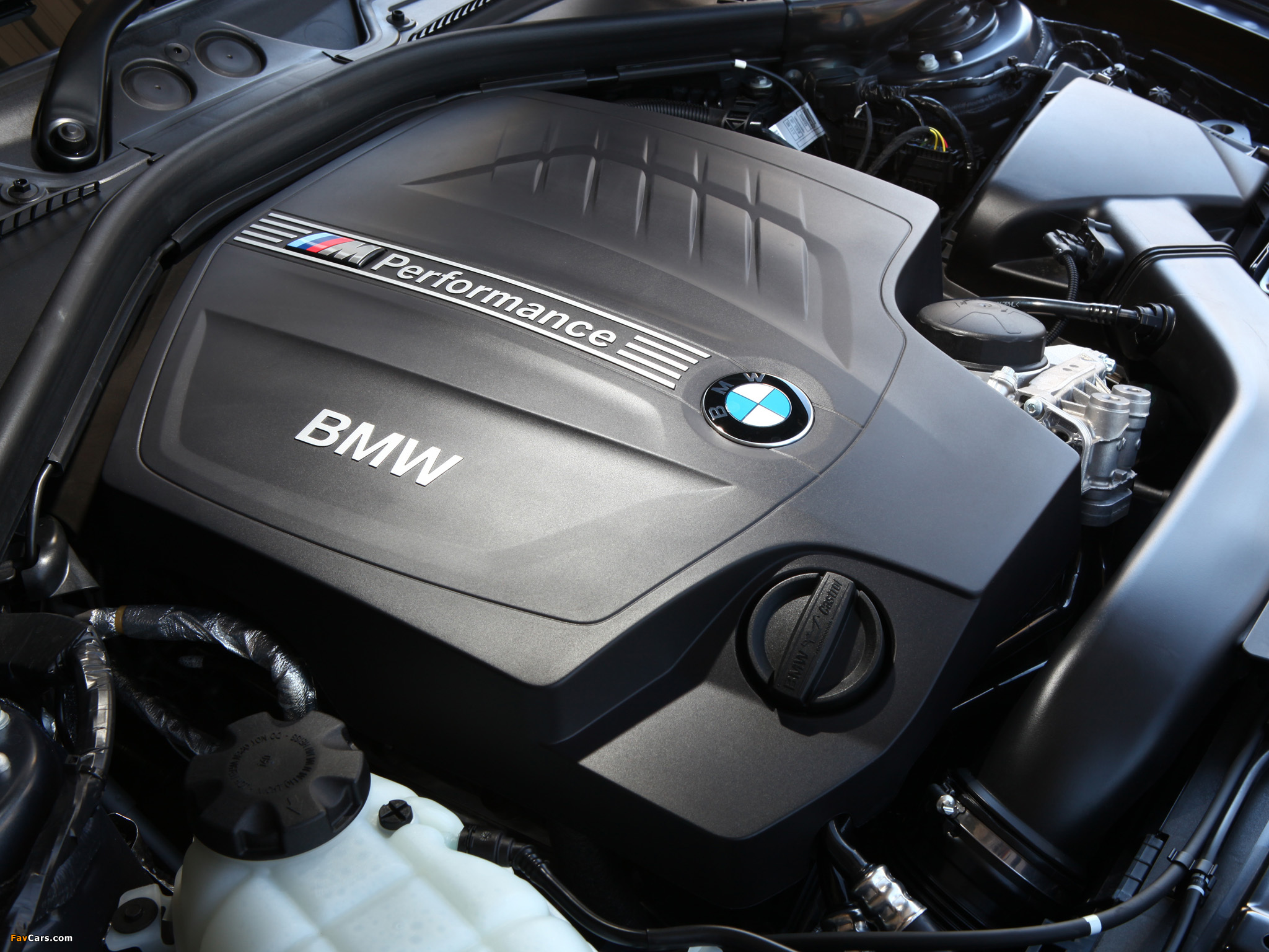 BMW M135i 5-door AU-spec (F20) 2012 images (2048 x 1536)