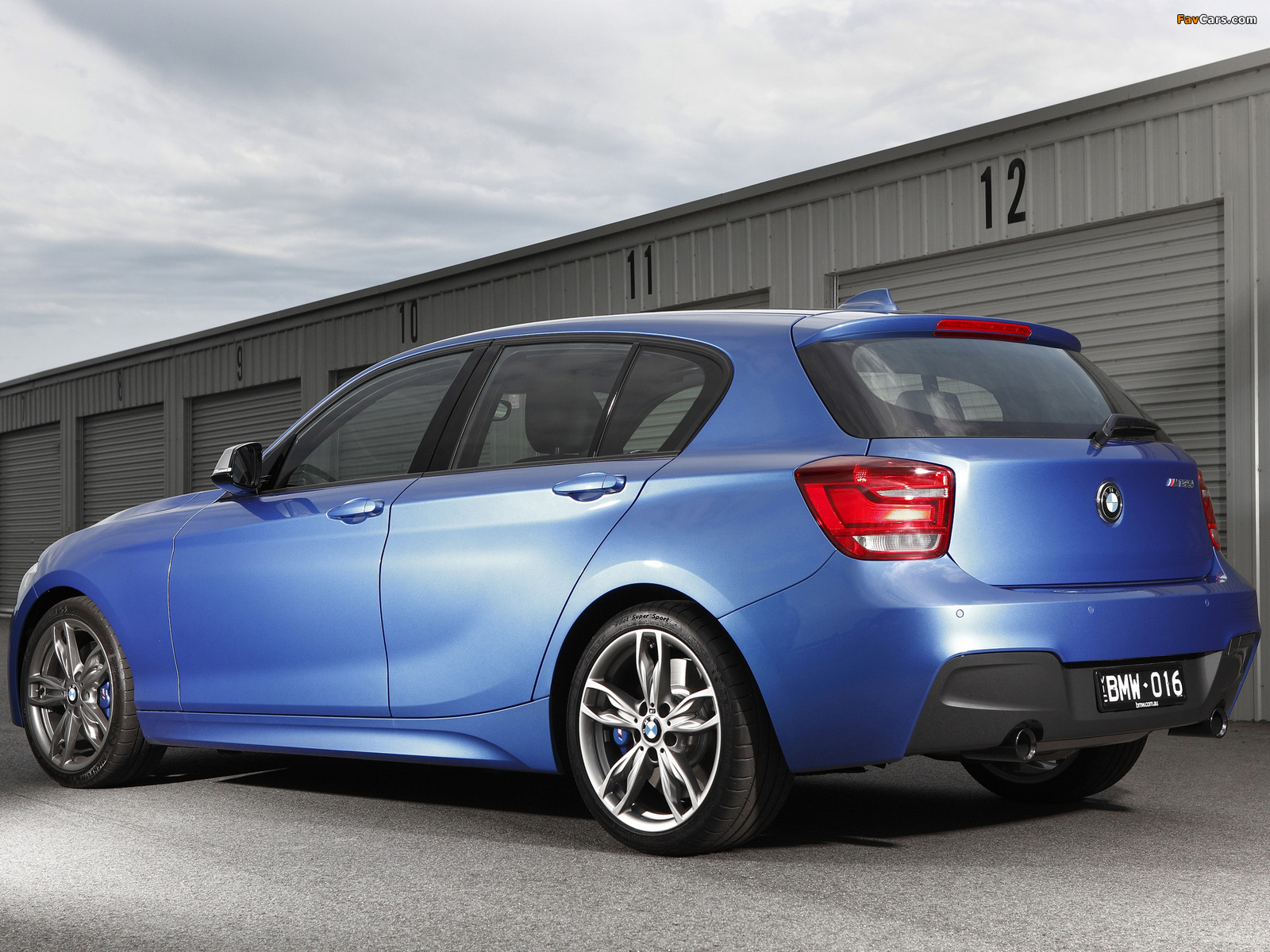 BMW M135i 5-door AU-spec (F20) 2012 images (1600 x 1200)