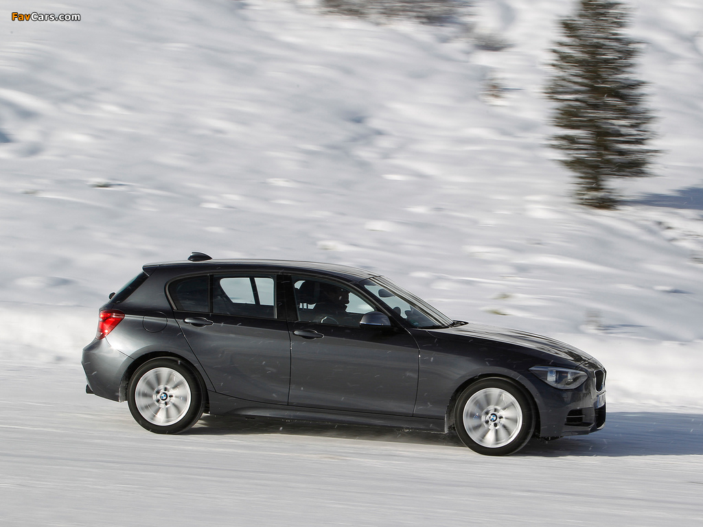 BMW M135i xDrive 5-door (F20) 2012 photos (1024 x 768)