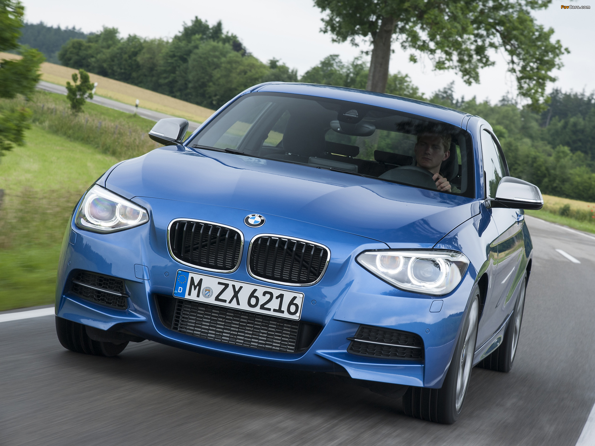 BMW M135i 3-door (F21) 2012 wallpapers (2048 x 1536)