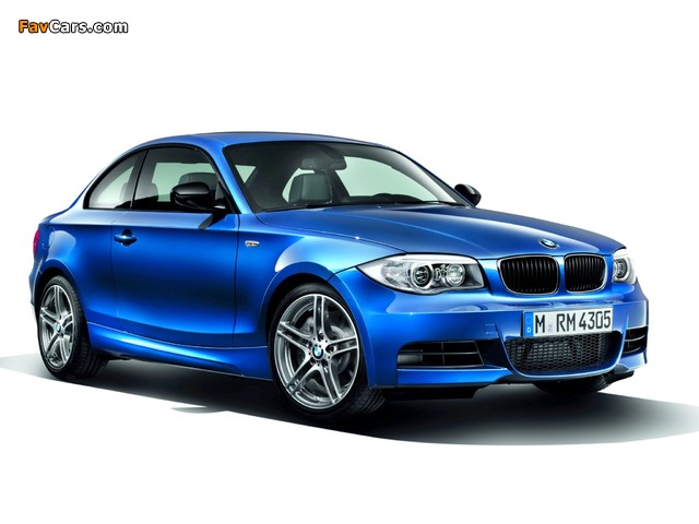 BMW 135is Coupe (E82) 2012 wallpapers (640 x 480)