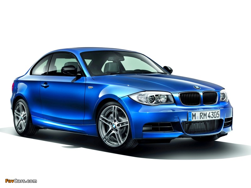 BMW 135is Coupe (E82) 2012 wallpapers (800 x 600)
