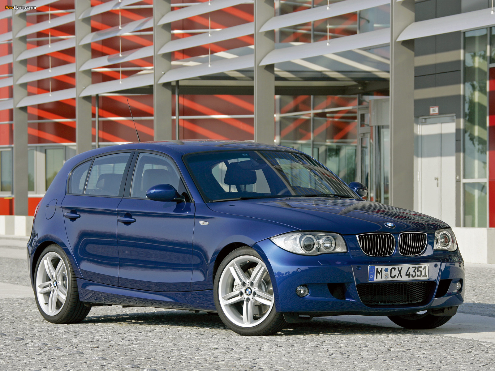 BMW 130i 5-door M Sports Package (E87) 2005 images (1600 x 1200)