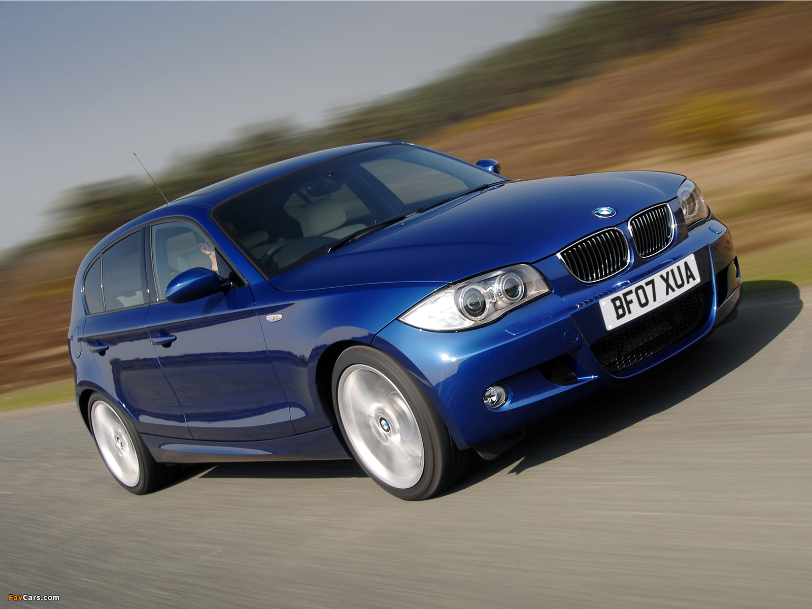 BMW 130i 5-door M Sports Package UK-spec (E87) 2005 pictures (1600 x 1200)