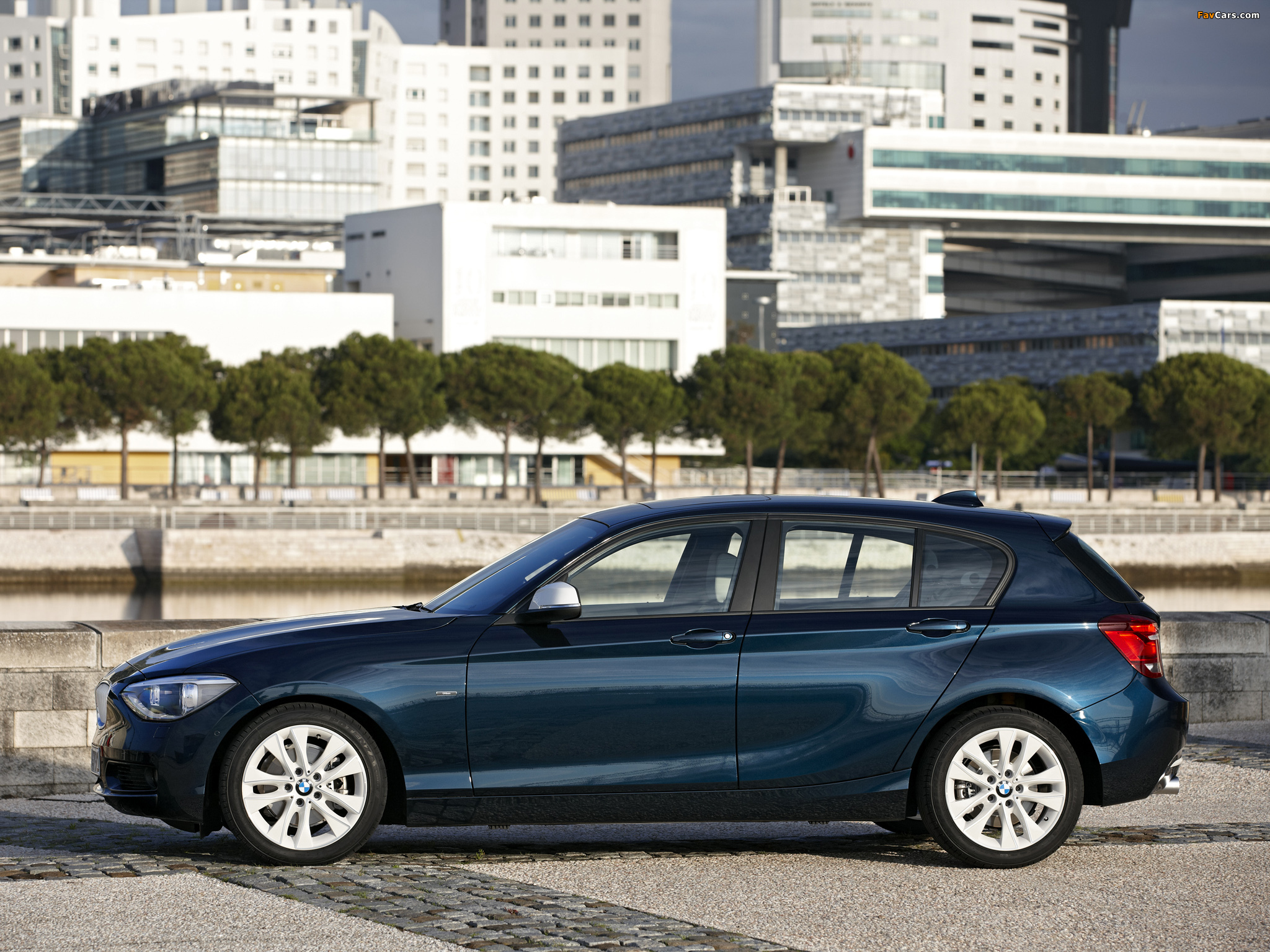 BMW 120d 5-door Urban Line (F20) 2011 images (2048 x 1536)