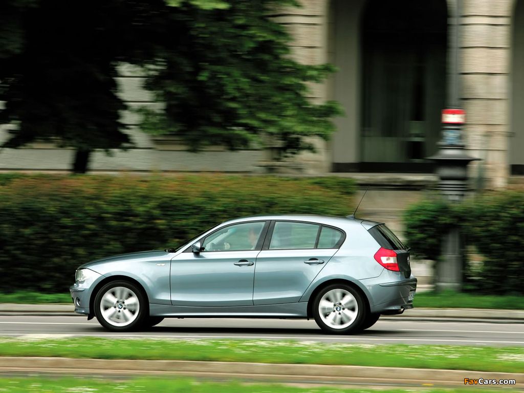 Images of BMW 116i 5-door (E87) 2004–06 (1024 x 768)