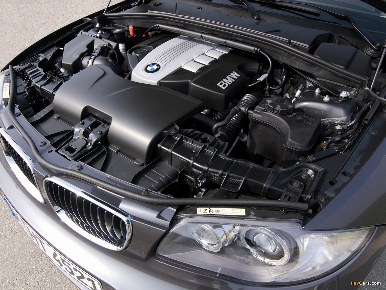 Images of BMW 120d 5-door (E87) 2007–11 (1280 x 960)