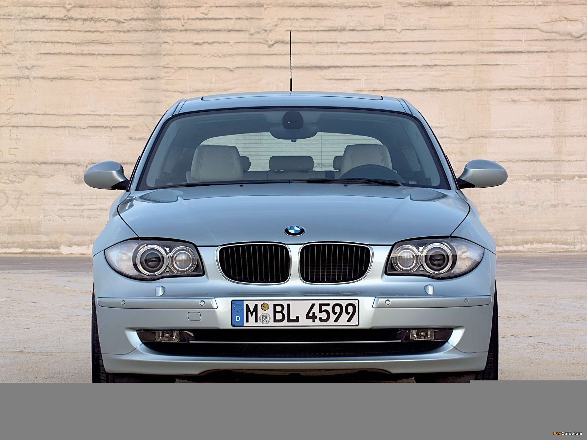 Images of BMW 120i 3-door (E81) 2007–11 (2048 x 1536)