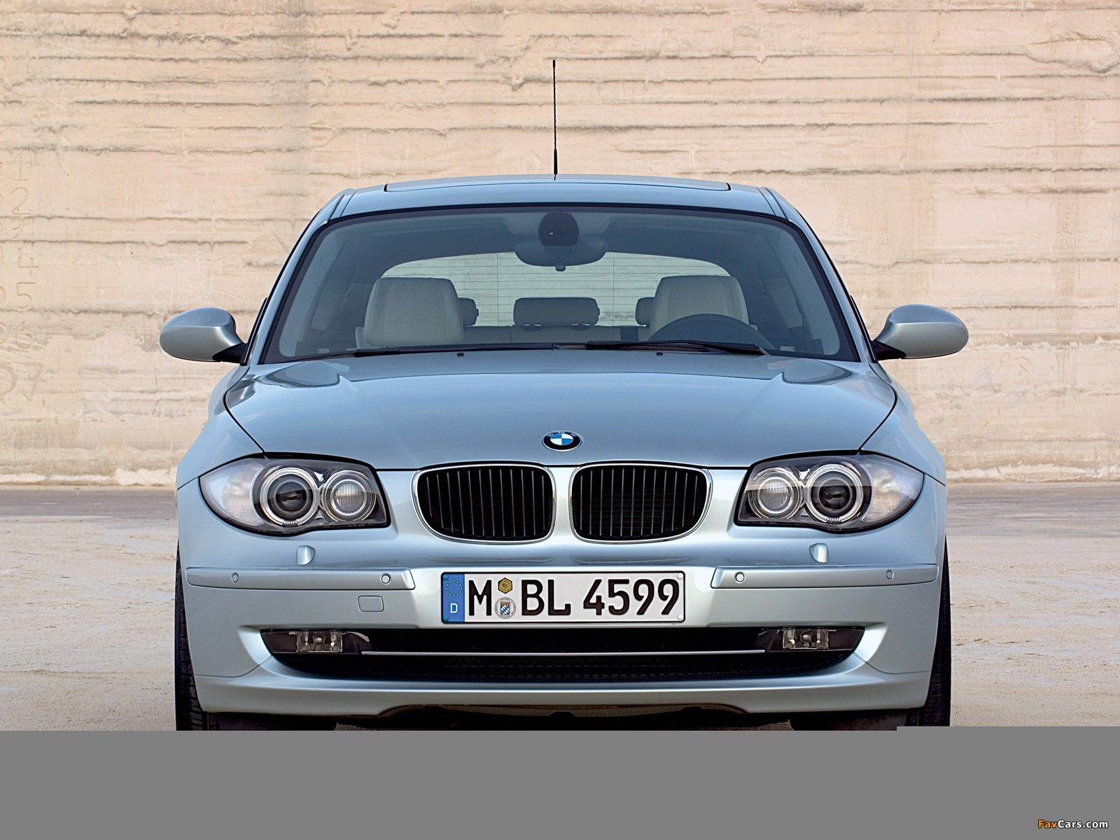 Images of BMW 120i 3-door (E81) 2007–11 (1600 x 1200)