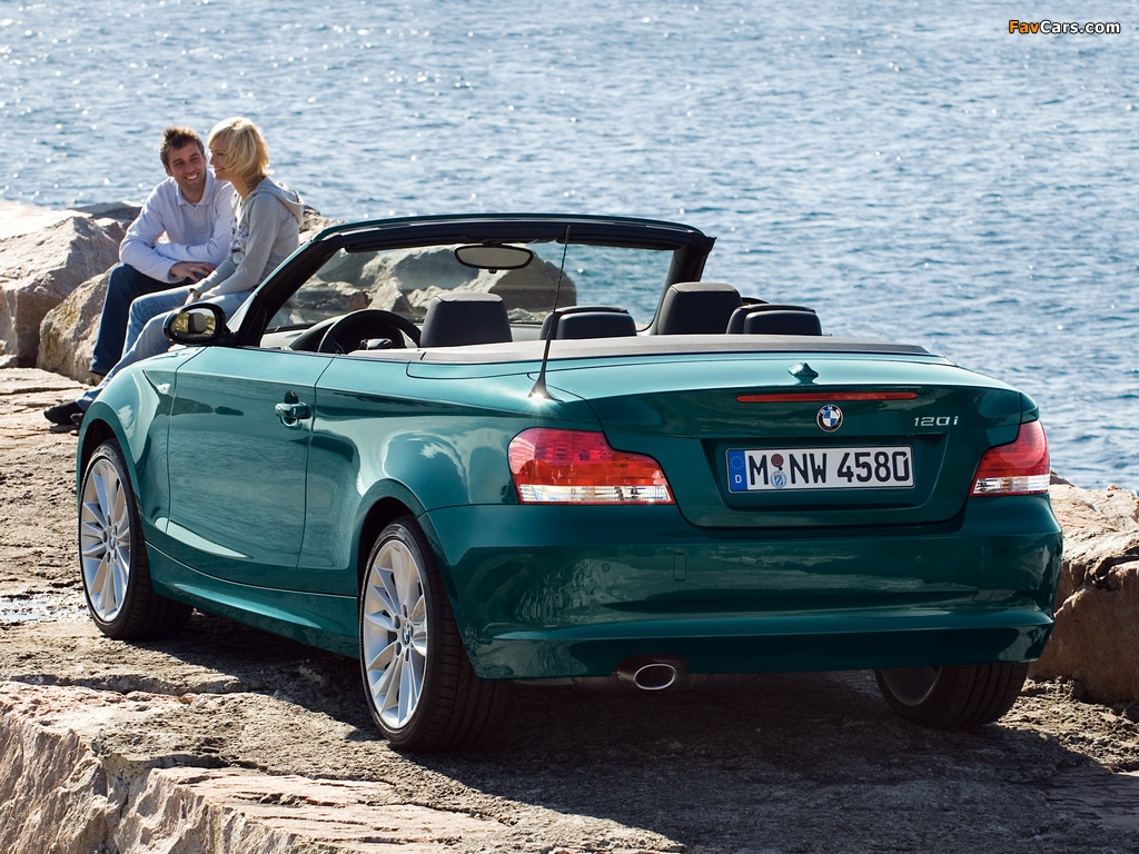 Images of BMW 120i Cabrio (E88) 2008–10 (1024 x 768)