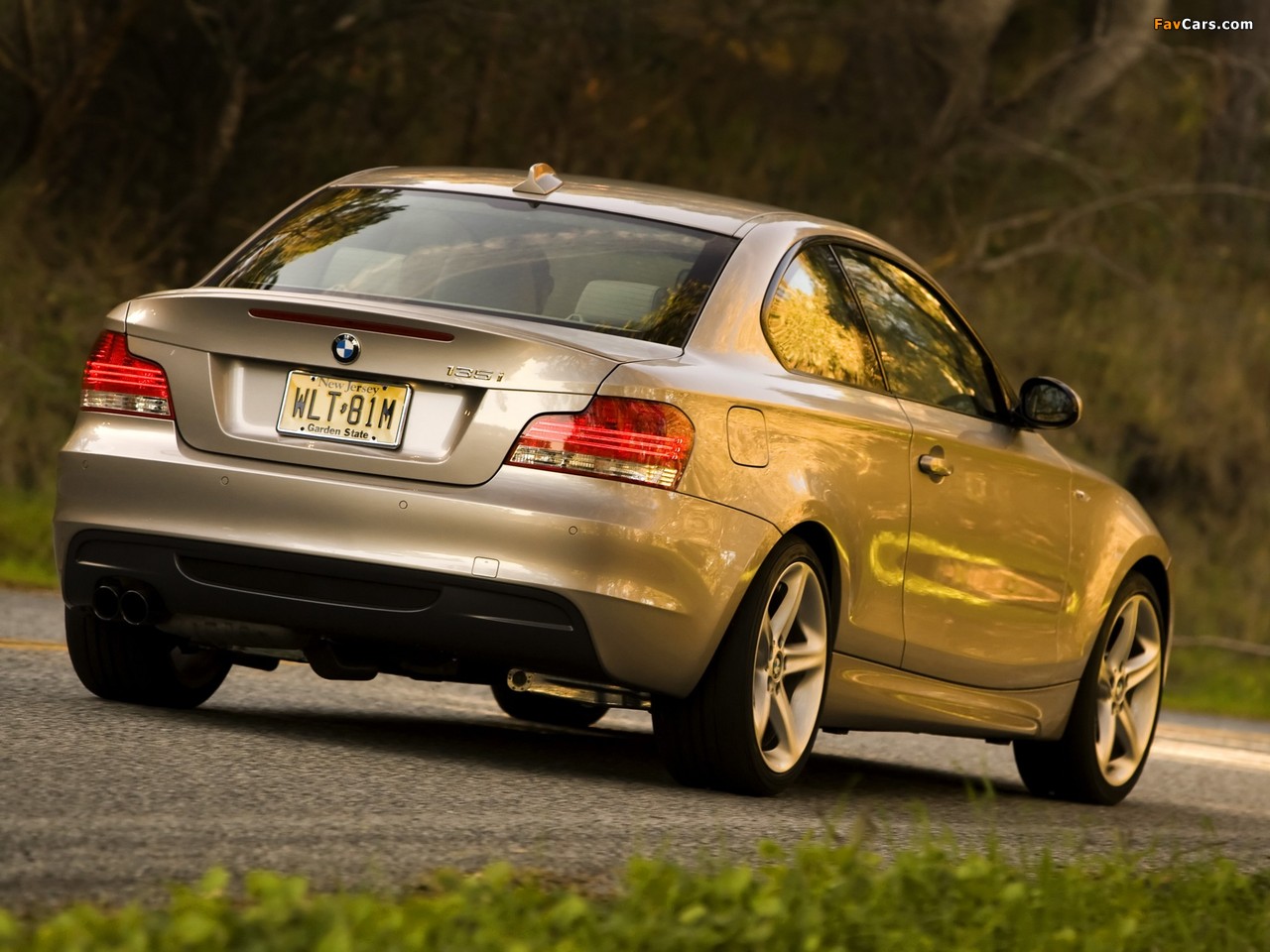 Images of BMW 135i Coupe US-spec (E82) 2008–10 (1280 x 960)