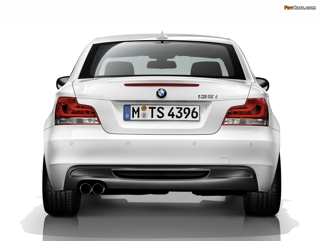 Images of BMW 135i Coupe (E82) 2011 (1024 x 768)