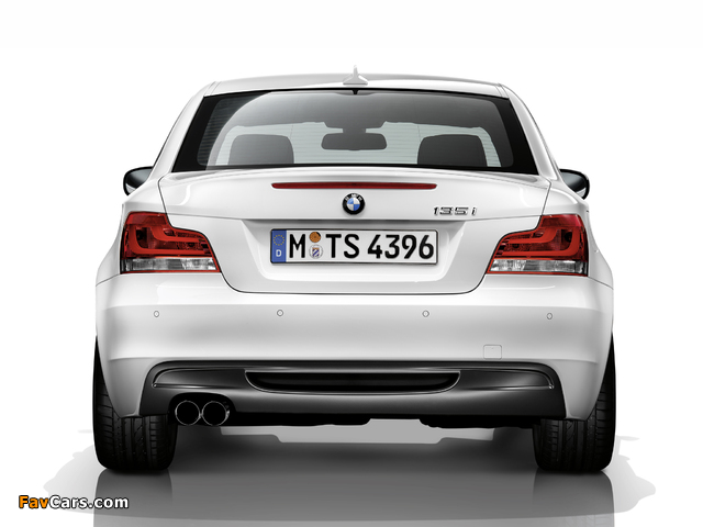 Images of BMW 135i Coupe (E82) 2011 (640 x 480)