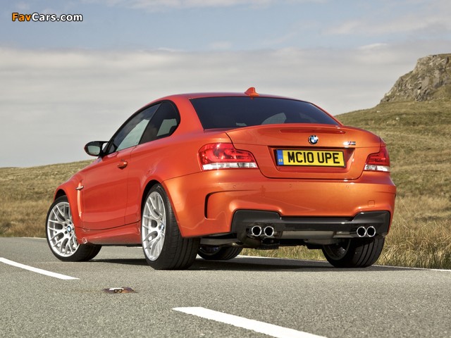 Images of BMW 1 Series M Coupe UK-spec (E82) 2011 (640 x 480)