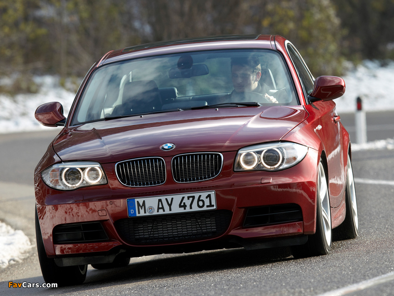 Images of BMW 135i Coupe (E82) 2011 (800 x 600)