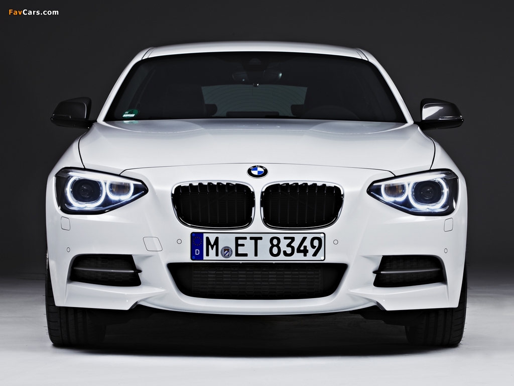 Images of BMW M135i 5-door (F20) 2012 (1024 x 768)