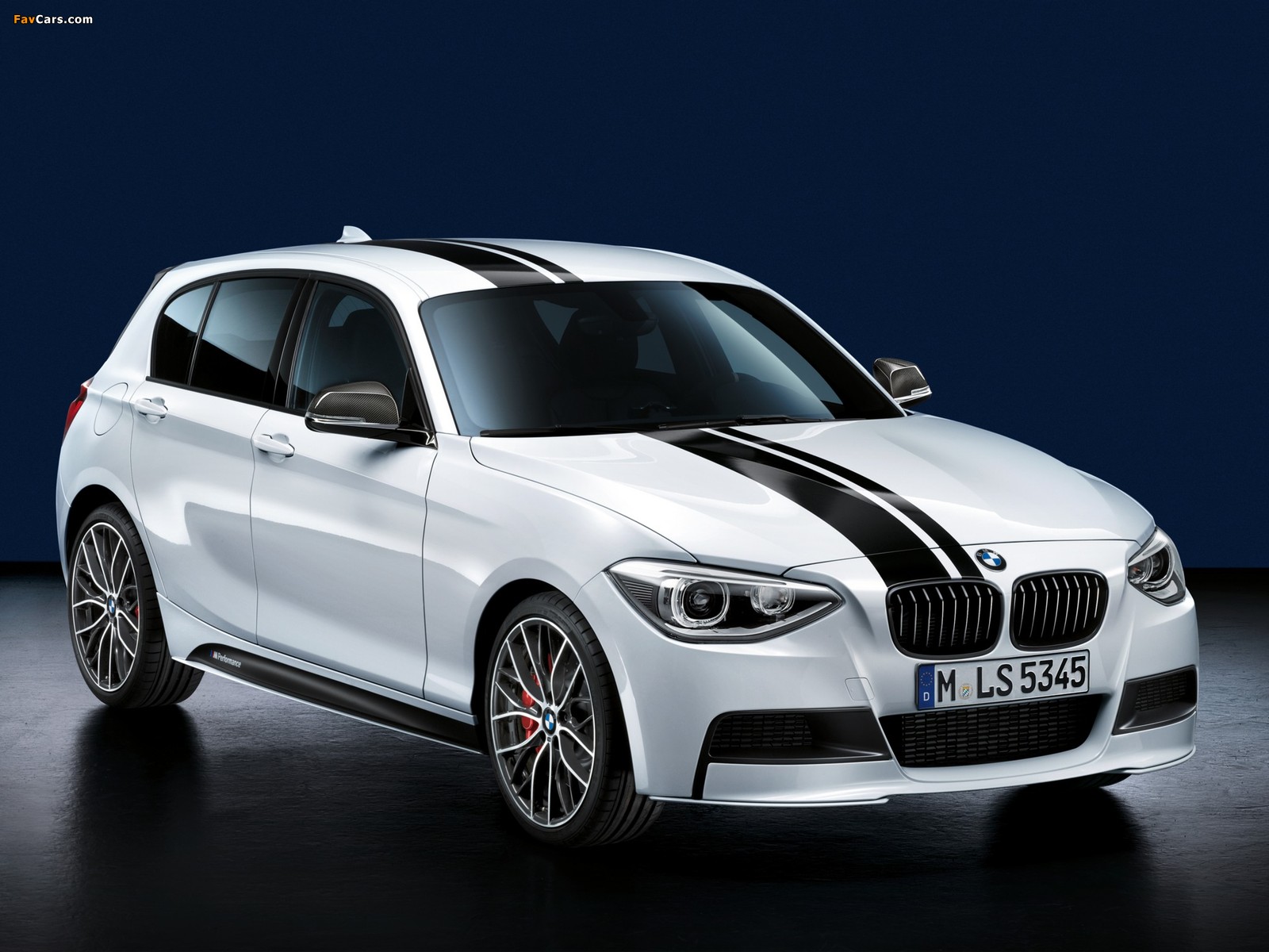 Images of BMW 1 Series 5-door Performance Accessories (F20) 2012 (1600 x 1200)