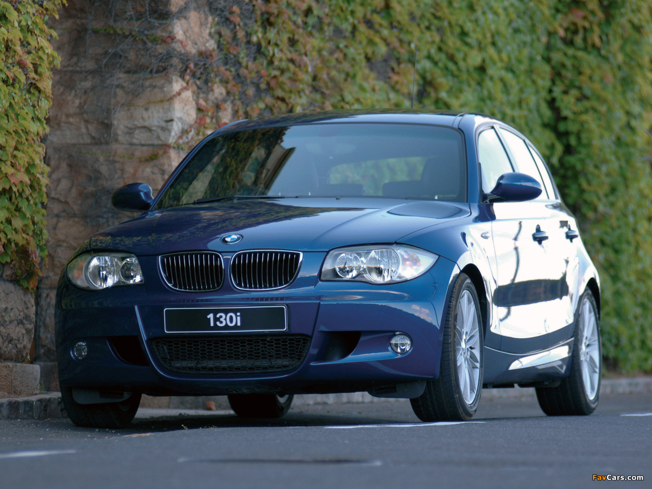 Photos of BMW 130i 5-door M Sports Package (E87) 2005 (1280 x 960)