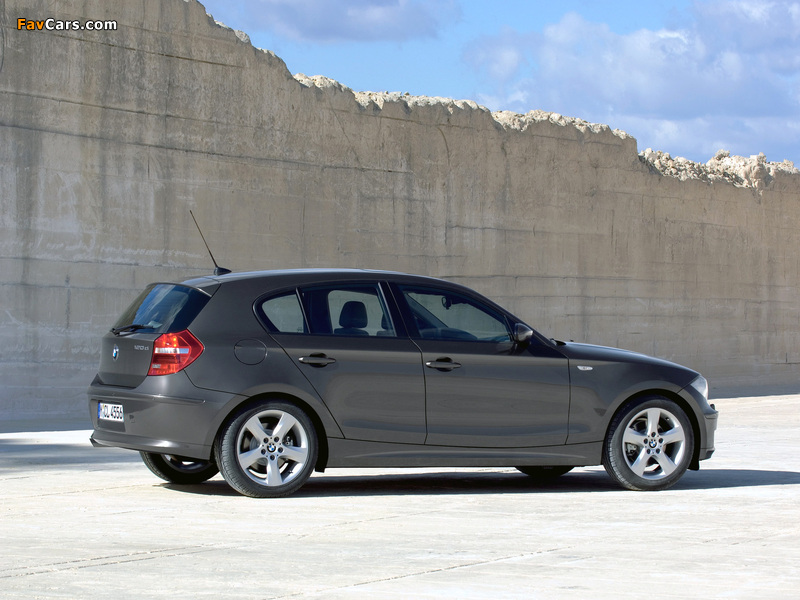 Photos of BMW 120d 5-door (E87) 2007–11 (800 x 600)