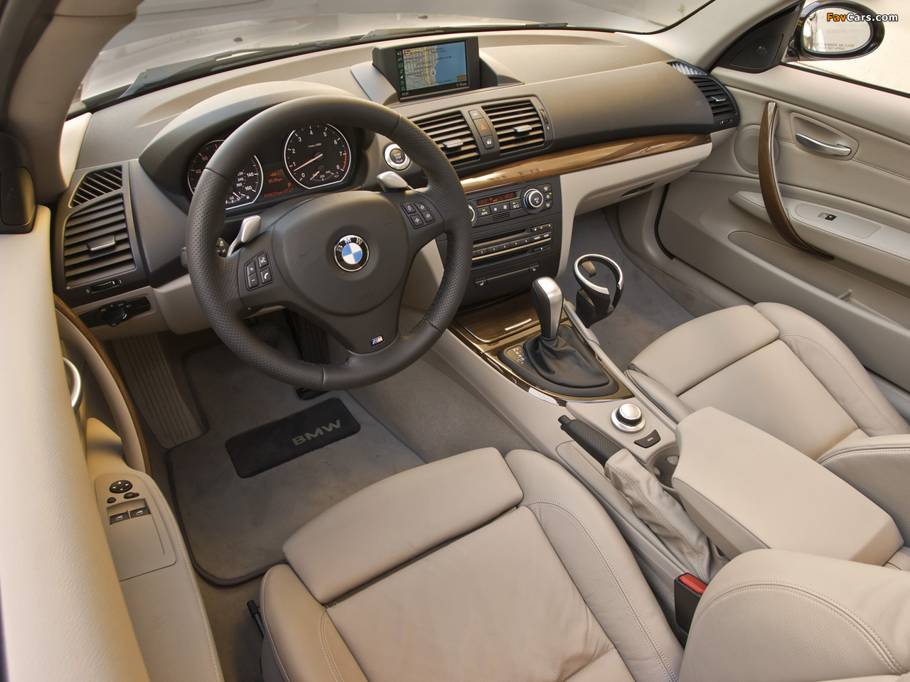 Photos of BMW 135i Coupe US-spec (E82) 2008–10 (1280 x 960)