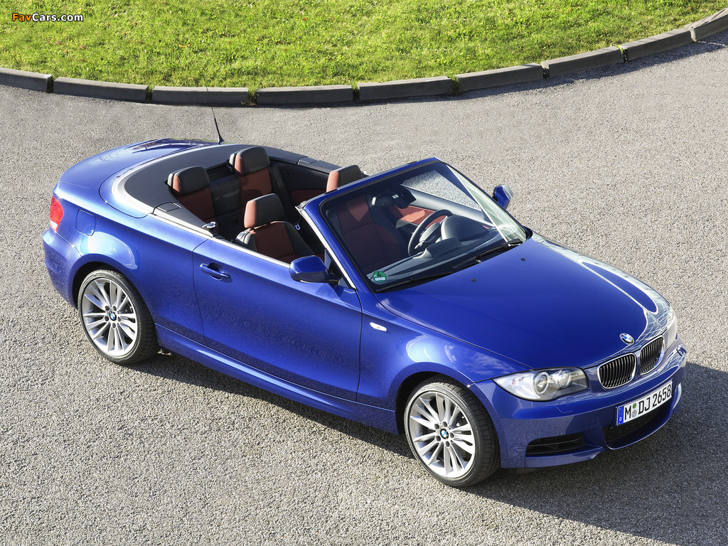 Photos of BMW 135i Cabrio (E88) 2008–10 (1024 x 768)