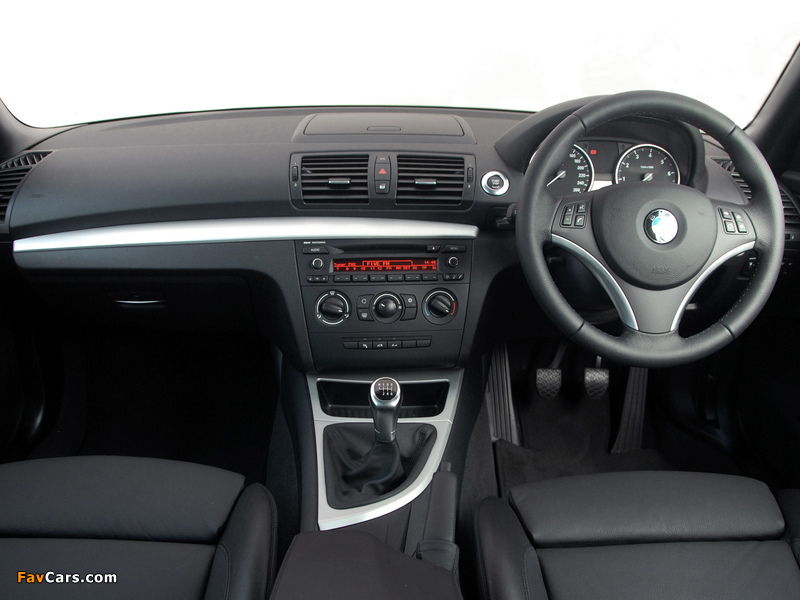 Photos of BMW 125i Cabrio ZA-spec (E88) 2008–10 (800 x 600)