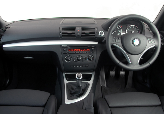 Photos of BMW 125i Cabrio ZA-spec (E88) 2008–10