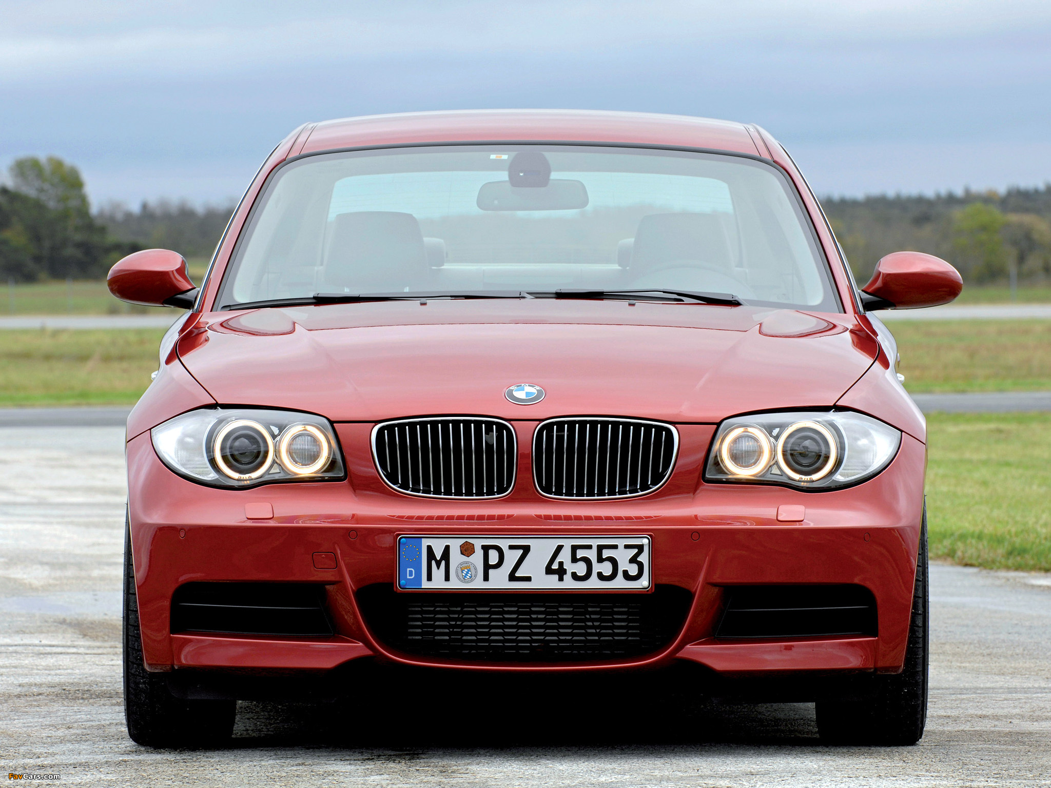 Photos of BMW 135i Coupe (E82) 2008–10 (2048 x 1536)