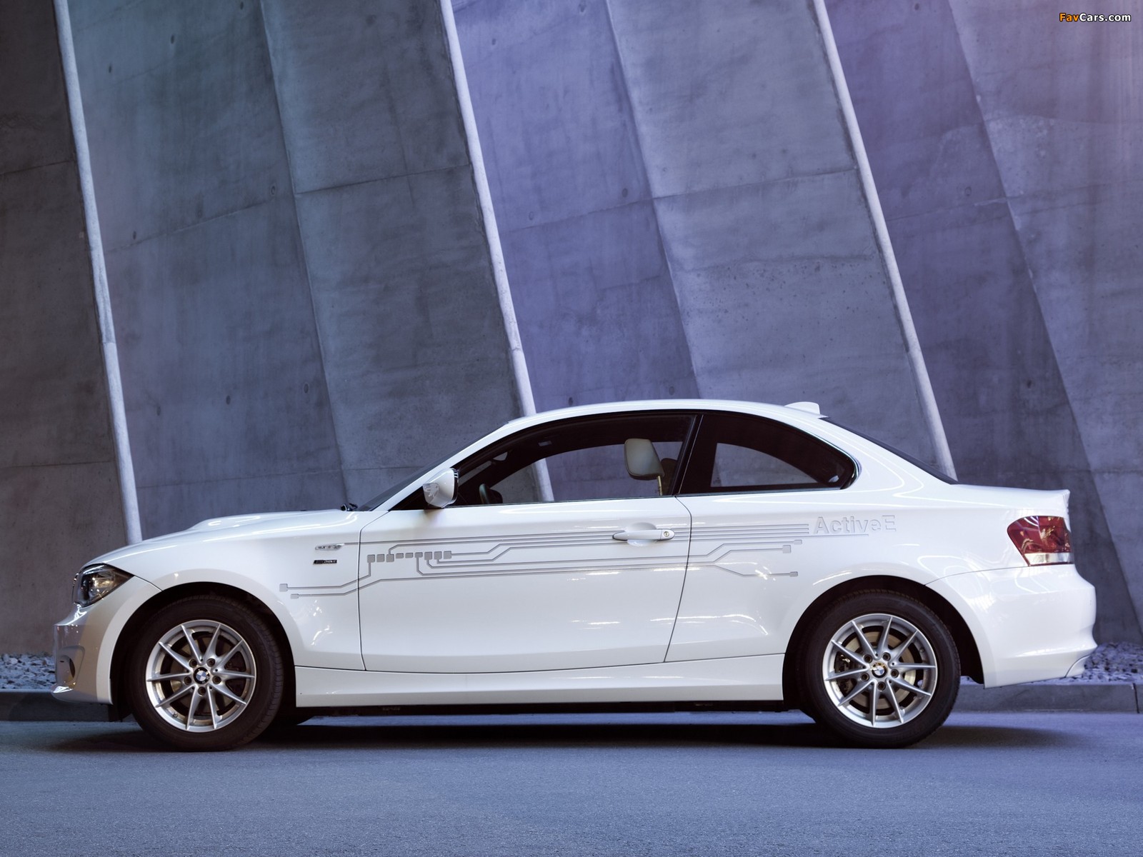 Photos of BMW 1 Series Coupe ActiveE Test Car (E82) 2011 (1600 x 1200)