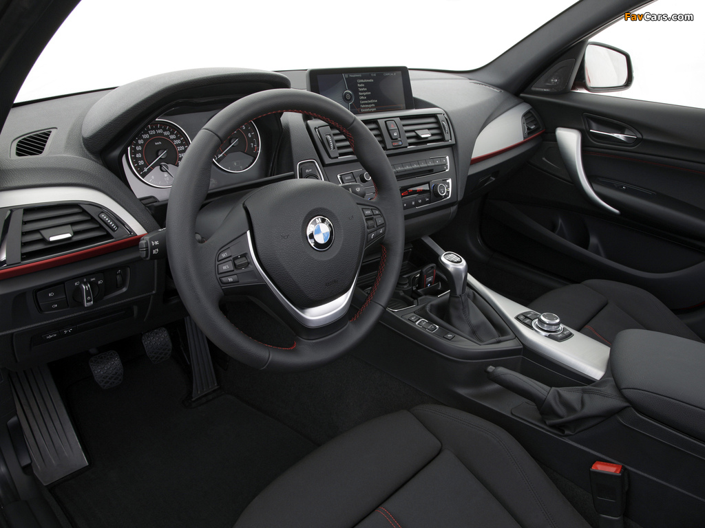 Photos of BMW 118i 5-door Sport Line (F20) 2011 (1024 x 768)