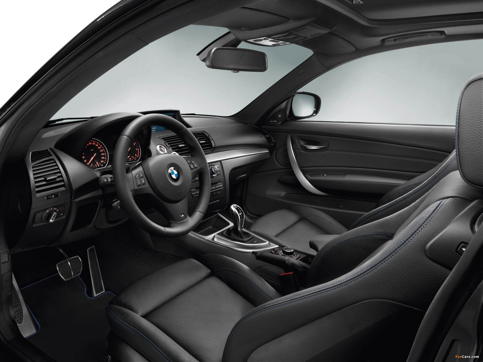 Photos of BMW 135i Coupe (E82) 2011 (2048 x 1536)