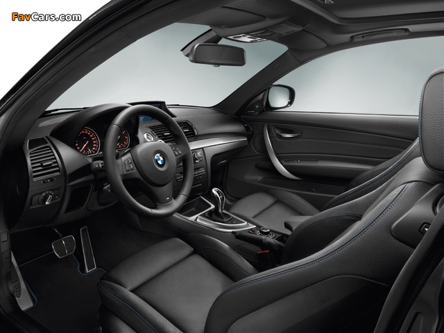 Photos of BMW 135i Coupe (E82) 2011 (640 x 480)