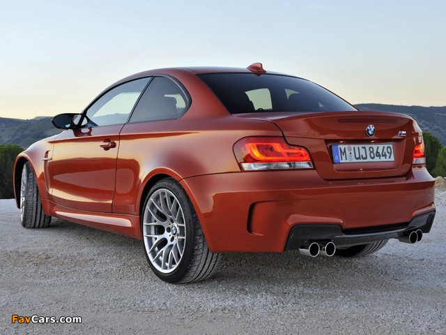 Photos of BMW 1 Series M Coupe (E82) 2011–12 (640 x 480)
