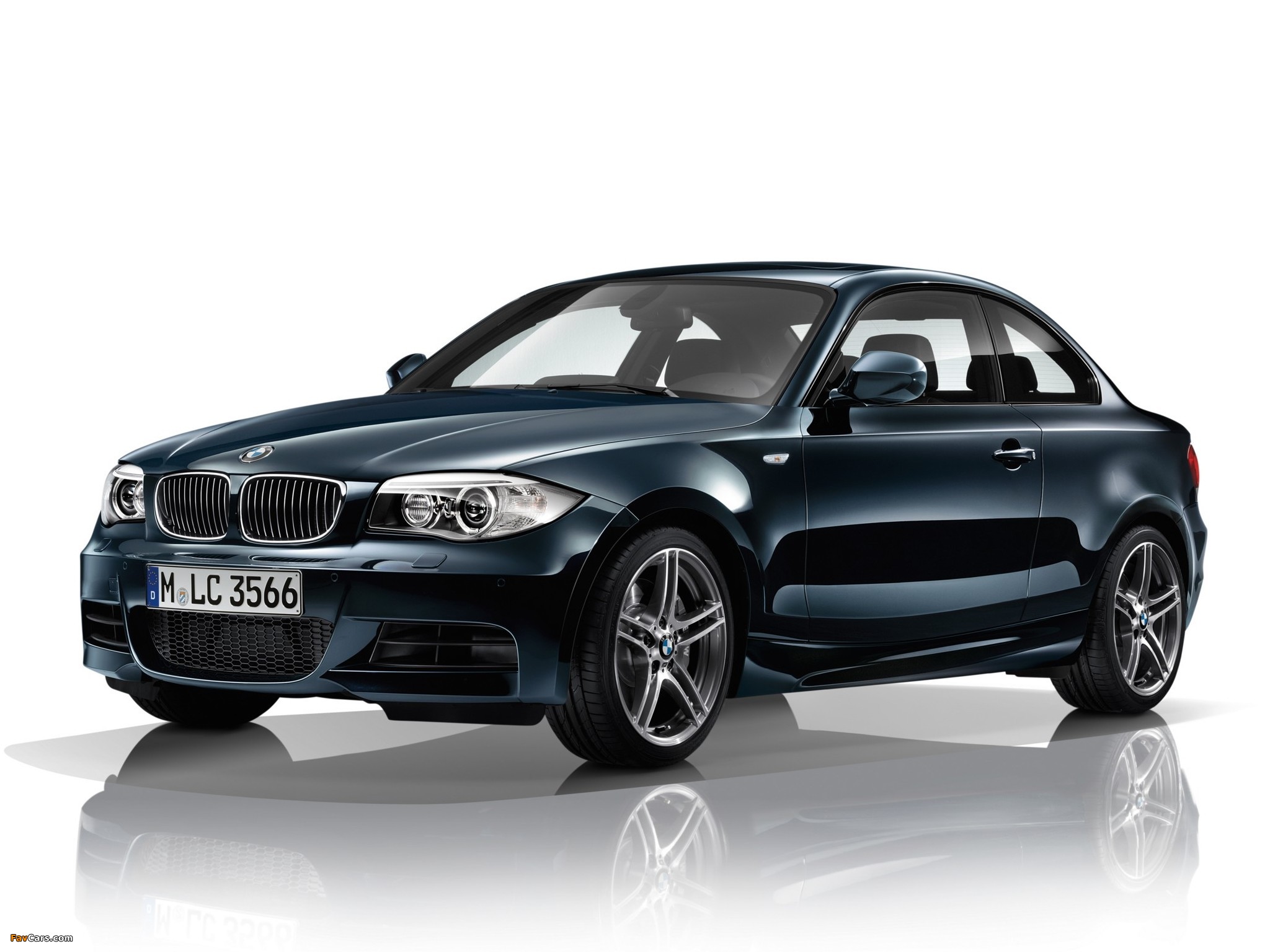 Photos of BMW 135i Coupe (E82) 2011 (2048 x 1536)