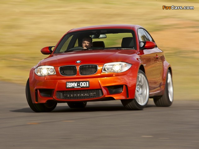 Photos of BMW 1 Series M Coupe AU-spec (E82) 2011 (640 x 480)
