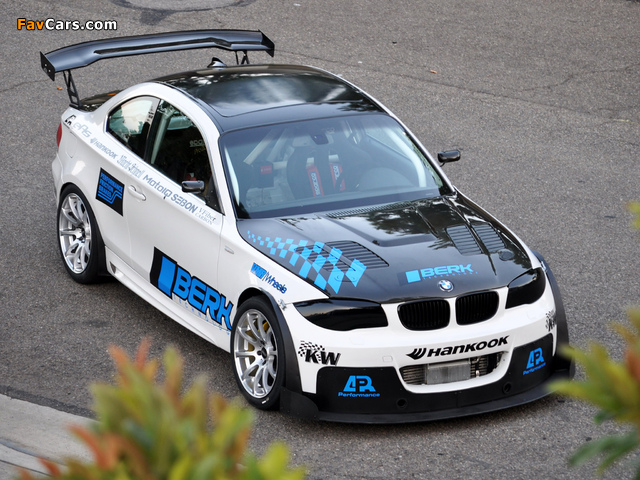 Photos of Berk Technology BMW 135i Coupe (E82) 2011 (640 x 480)