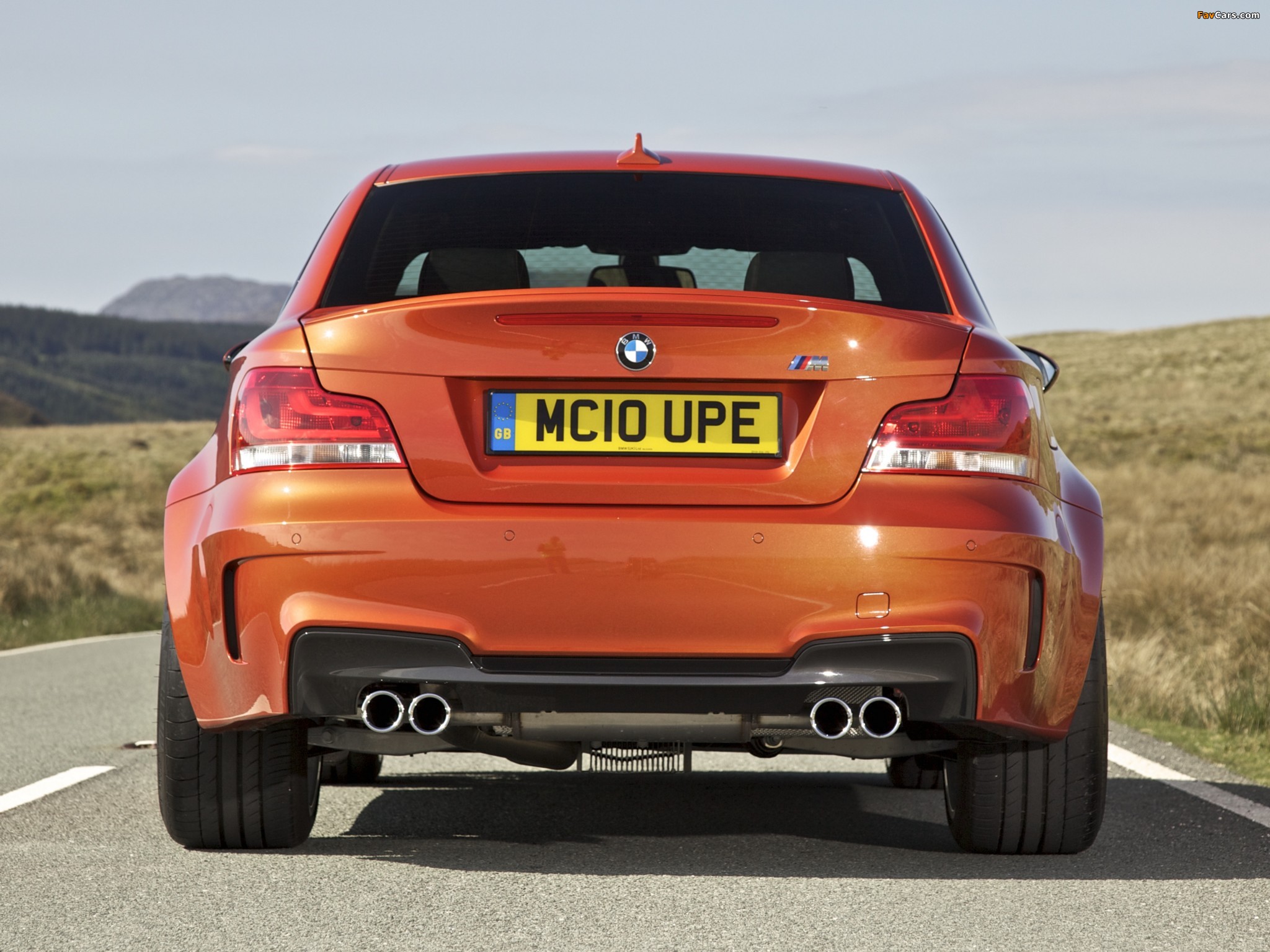 Photos of BMW 1 Series M Coupe UK-spec (E82) 2011 (2048 x 1536)