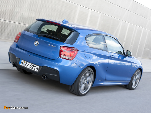 Photos of BMW M135i 3-door (F21) 2012 (640 x 480)