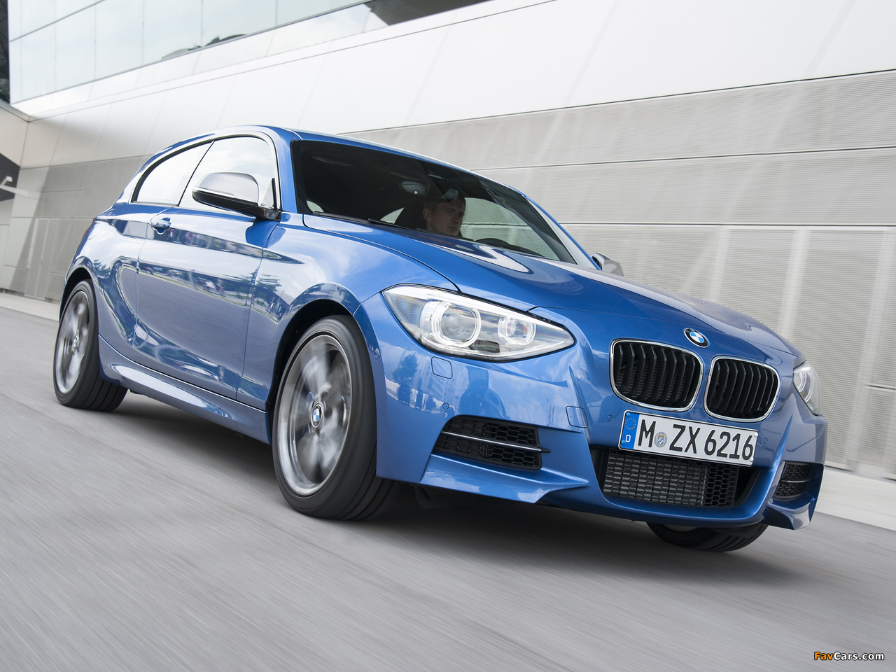 Photos of BMW M135i 3-door (F21) 2012 (1280 x 960)