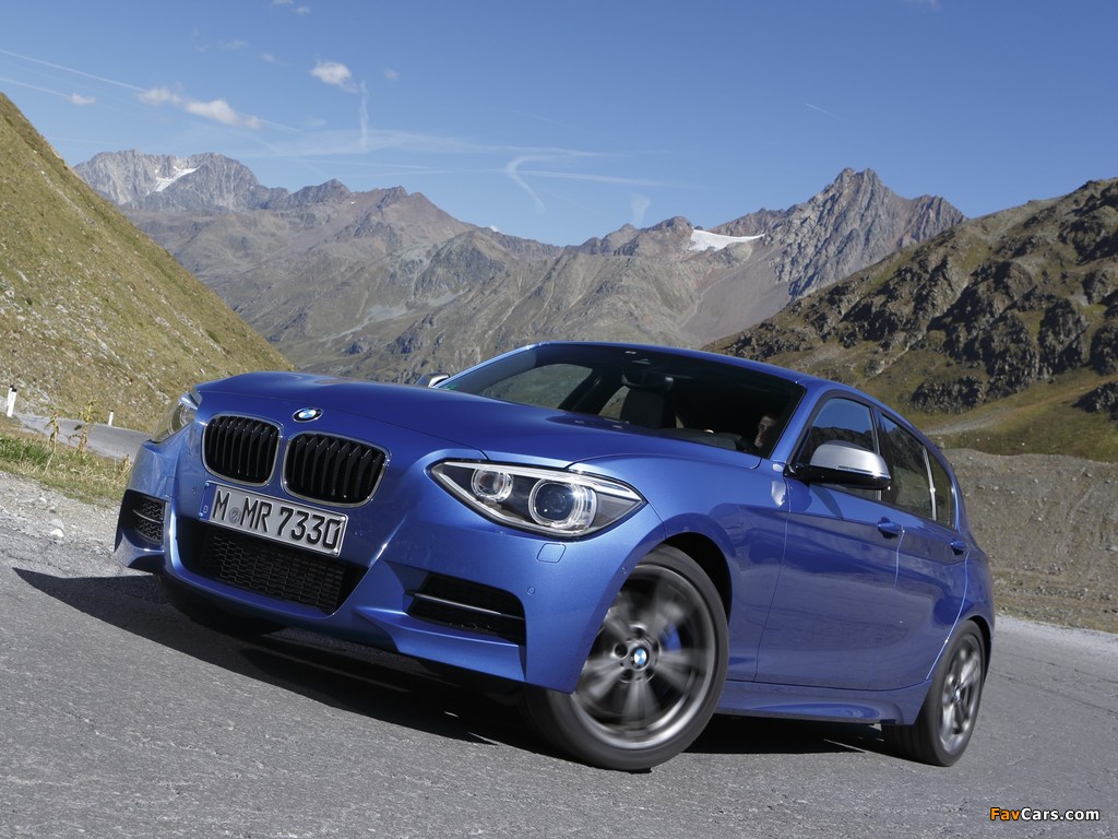 Photos of BMW M135i xDrive 5-door (F20) 2012 (1024 x 768)