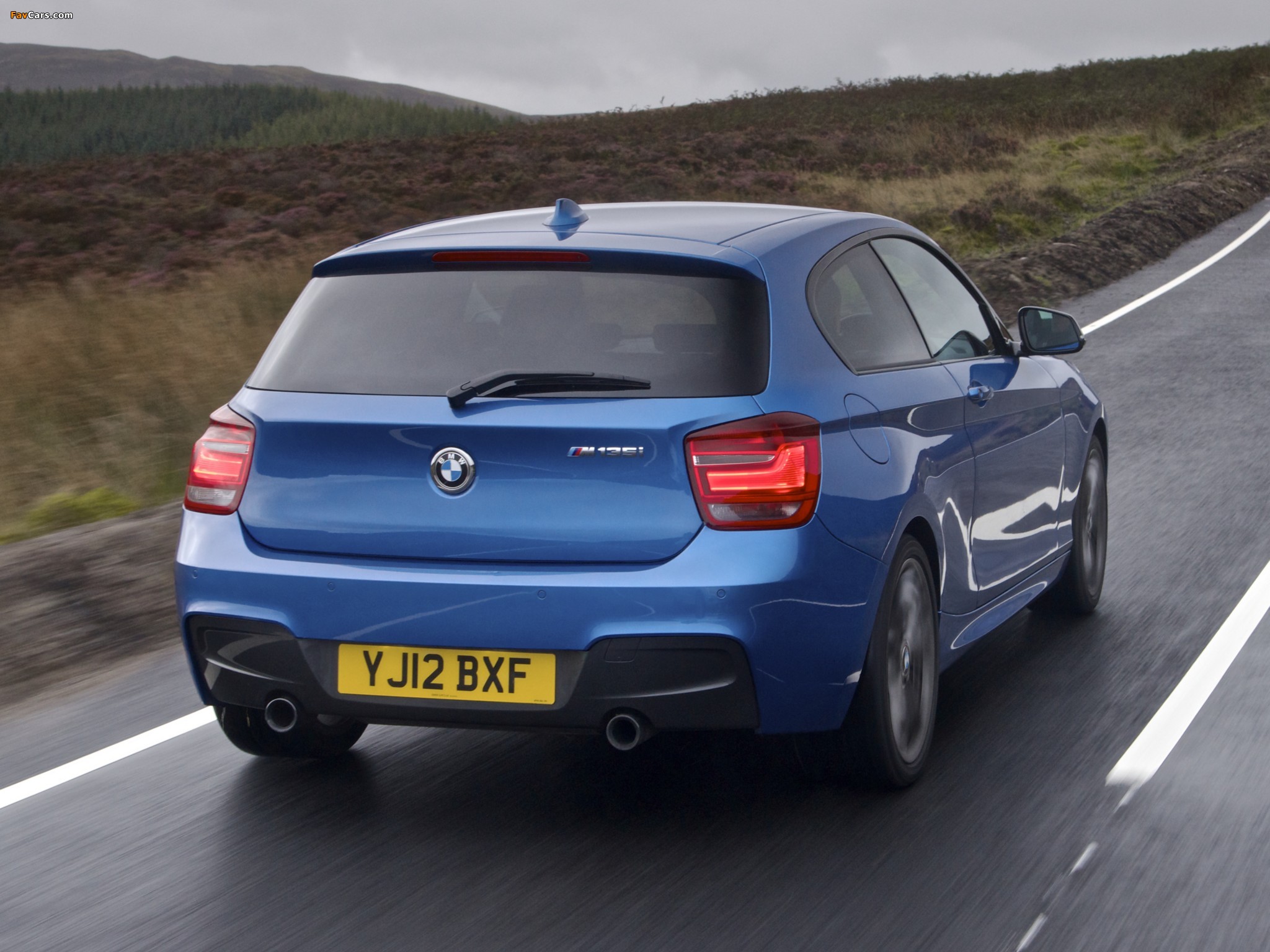 Photos of BMW M135i 3-door UK-spec (F21) 2012 (2048 x 1536)