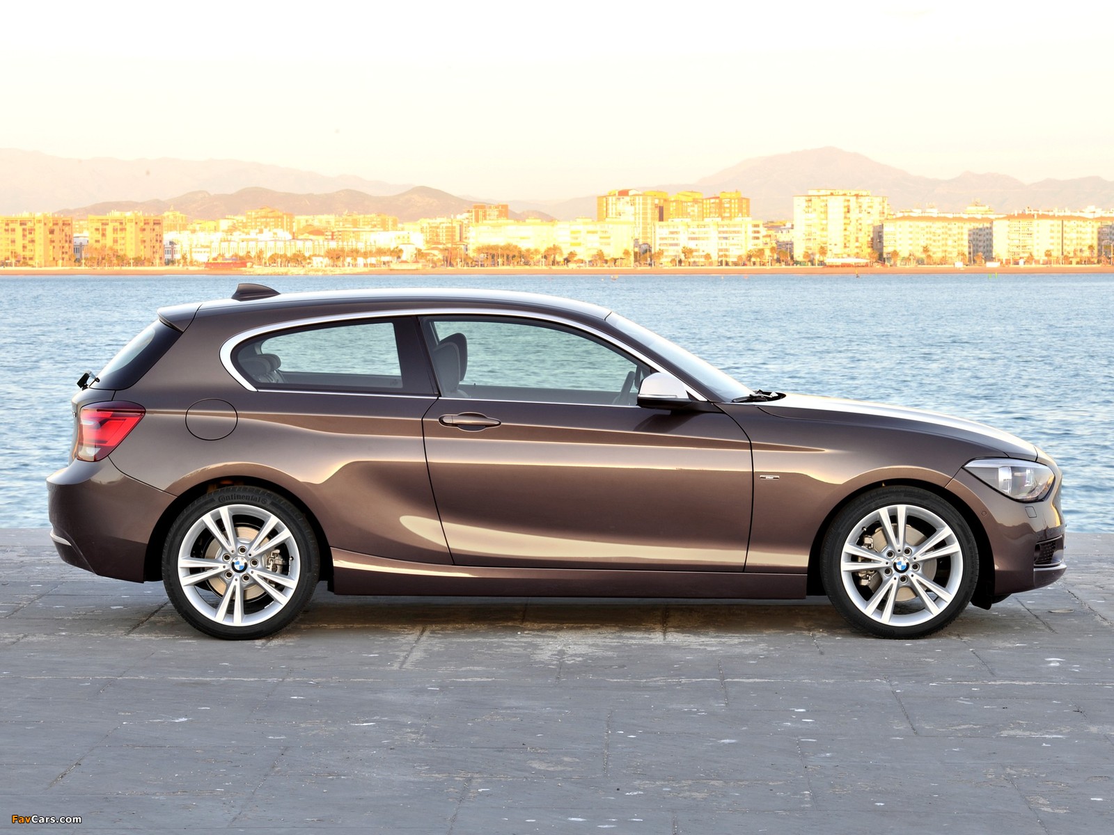 Photos of BMW 125d 3-door Urban Line (F21) 2012 (1600 x 1200)