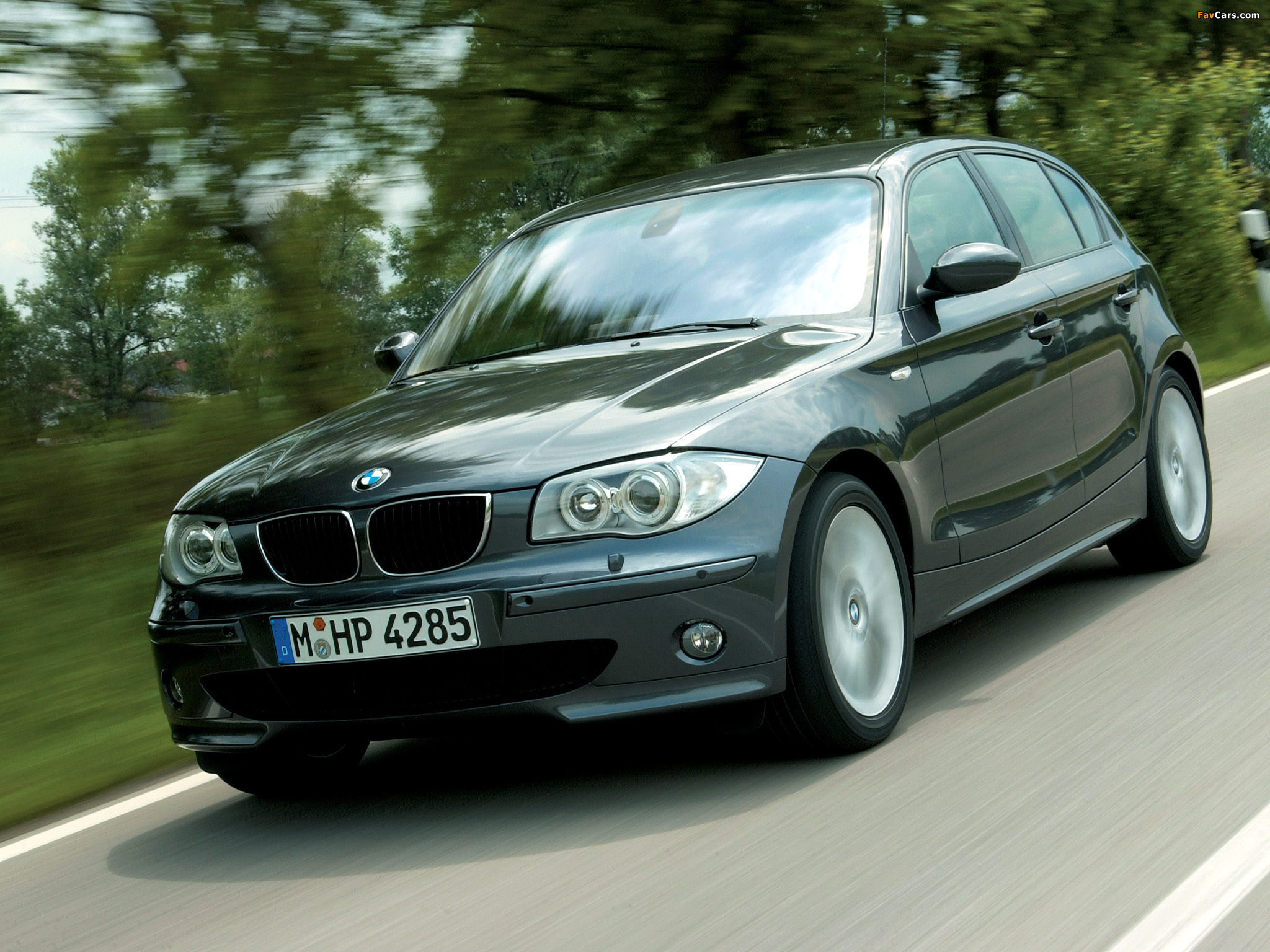 Pictures of BMW 120d 5-door (E87) 2004–06 (2048 x 1536)