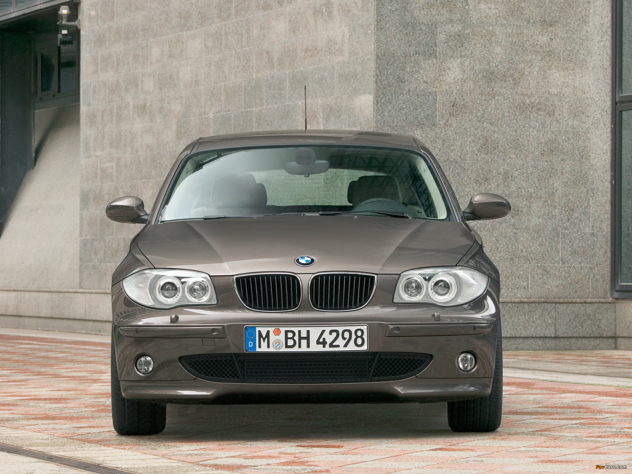 Pictures of BMW 120d 5-door (E87) 2004–06 (2048 x 1536)