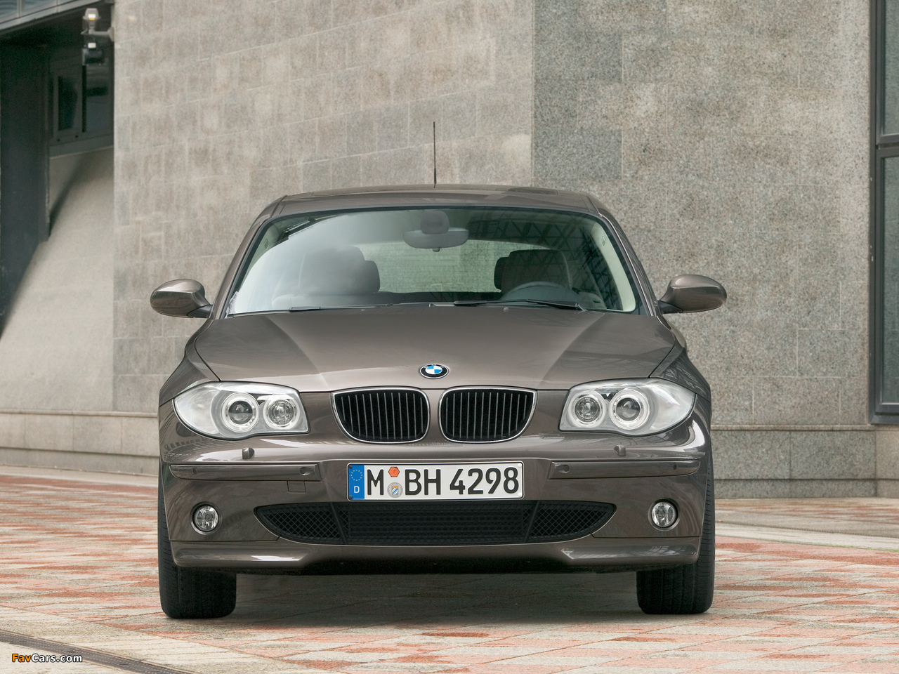 Pictures of BMW 120d 5-door (E87) 2004–06 (1280 x 960)