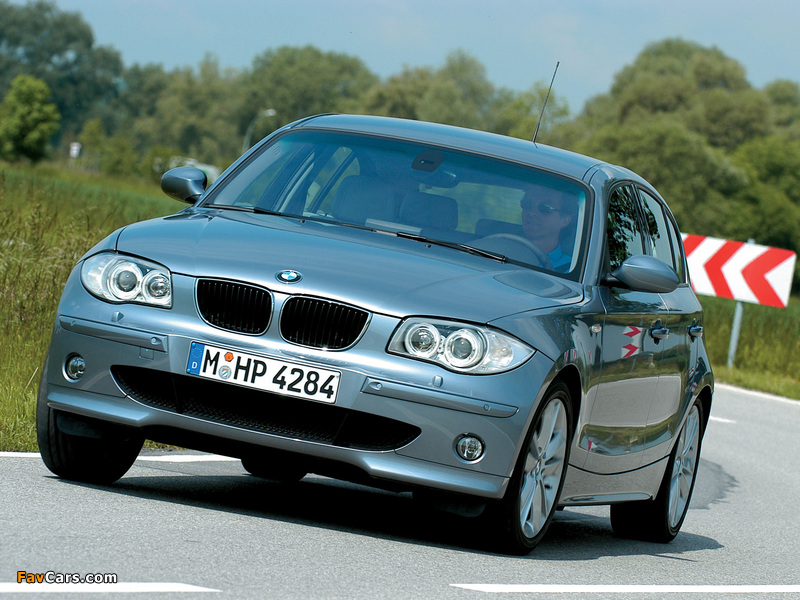 Pictures of BMW 120i 5-door (E87) 2004–06 (800 x 600)